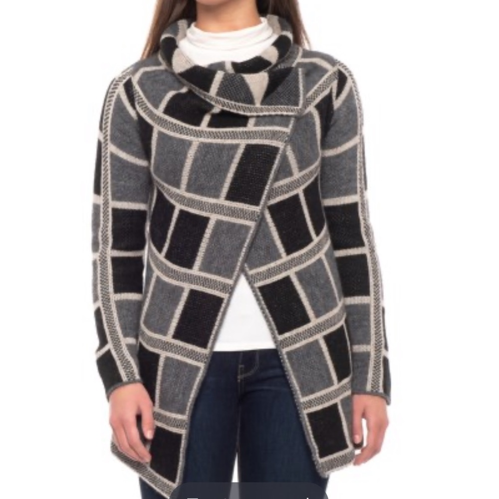 NWT Elisabetta Made in Italy Asymmetrical Cardigan